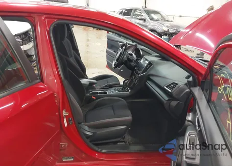 2018 Subaru Impreza 2.0I Sport z USA, uszkodzony, nr VIN 4S3GKAL69J3620408